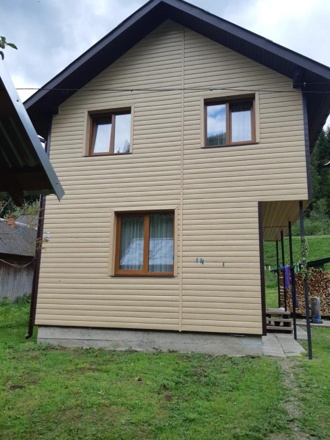 Котедж Під Горою Tatariv Chambre photo